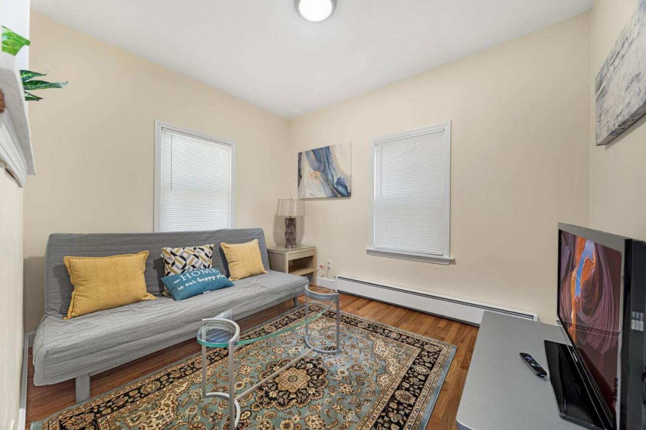 Newly Renovated 2Br1Ba Apt At The Boston City Bagian luar foto