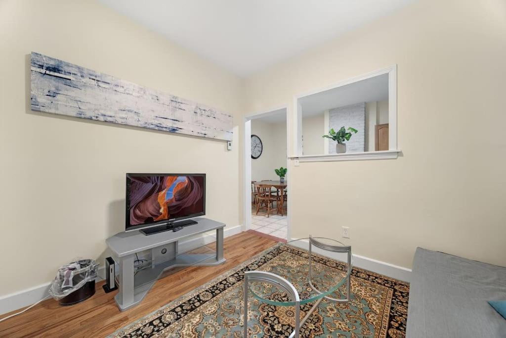 Newly Renovated 2Br1Ba Apt At The Boston City Bagian luar foto